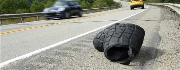 pneumatico su autostrada